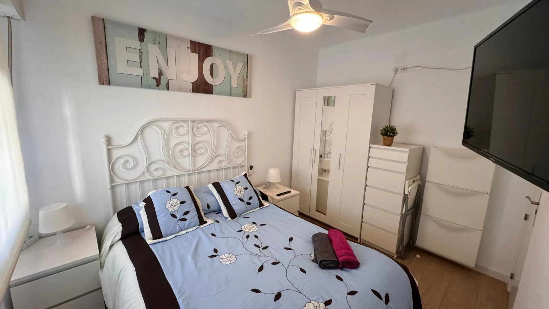 Infantes Beach Apartment Torre Del Mar