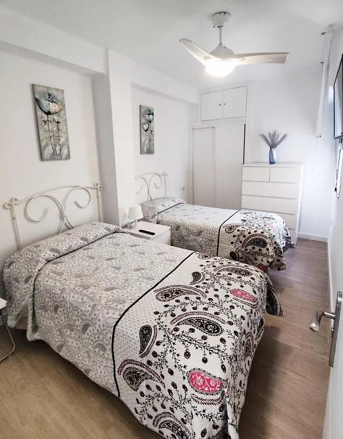 Infantes Beach Apartment 토레델마르